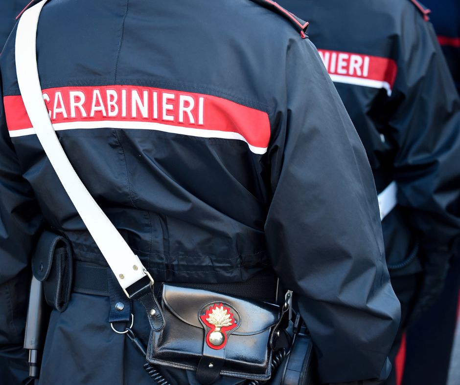 Metal detector tra gli studenti: controlli dei Carabinieri a Voghera