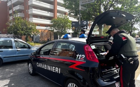 Ferito al collo in una lite, finisce in carcere
