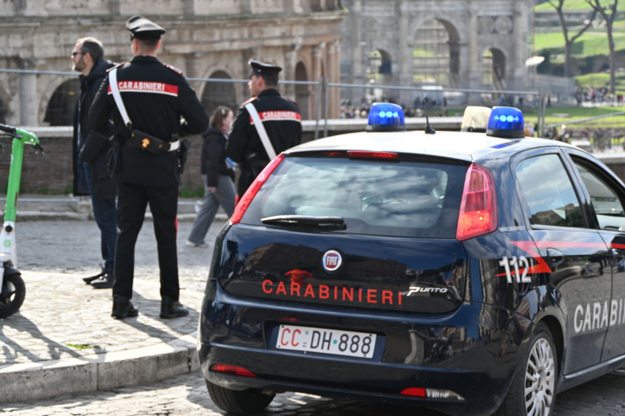 Due tentati furti nella notte, indagano i Carabinieri