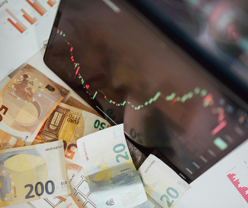 Crolla il ritiro delle pensioni in contanti in provincia
