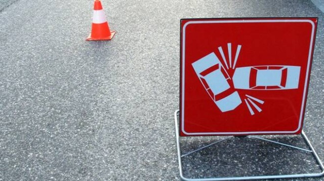 Tragedia a Cassolnovo: muore maestra con i figli in auto