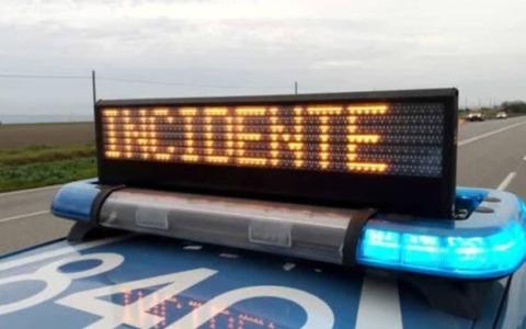 Investimento di tre passanti, il ferito più grave resta in ospedale