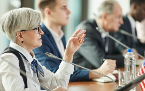 Scontro in consiglio comunale per la riqualificazione della sede Auser