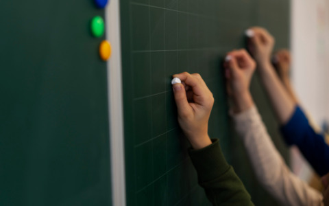 Revoca dei pass auto per le scuole: sindacati chiedono confronto