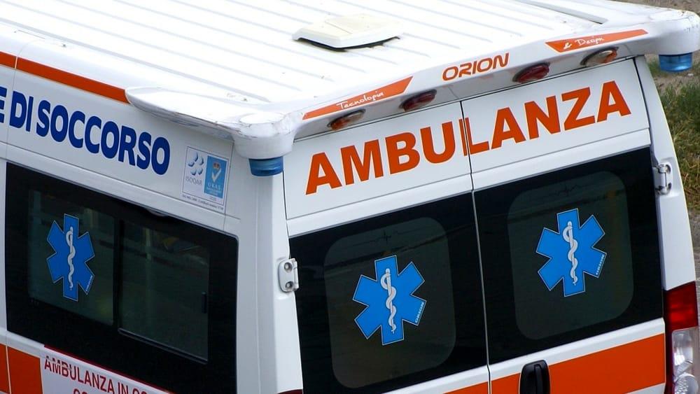 Tragedia in autostrada, 31enne trovato morto in auto